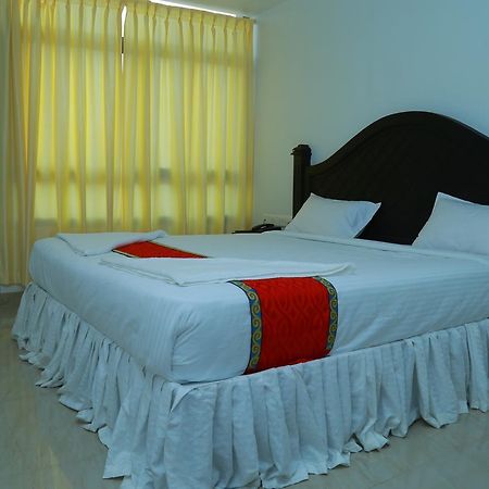 马拉普兰 Aarya Bhavan Residency酒店 外观 照片