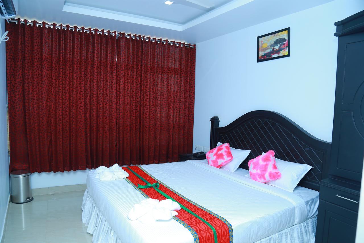马拉普兰 Aarya Bhavan Residency酒店 外观 照片
